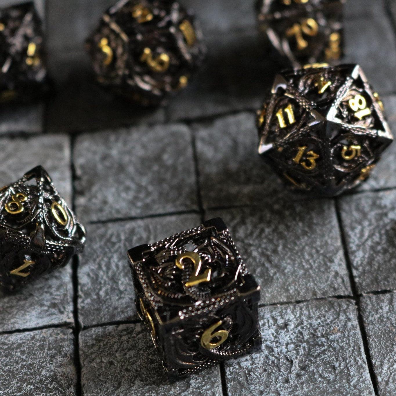 Dragon Hollow Black/Gold Metal DND Dice Set