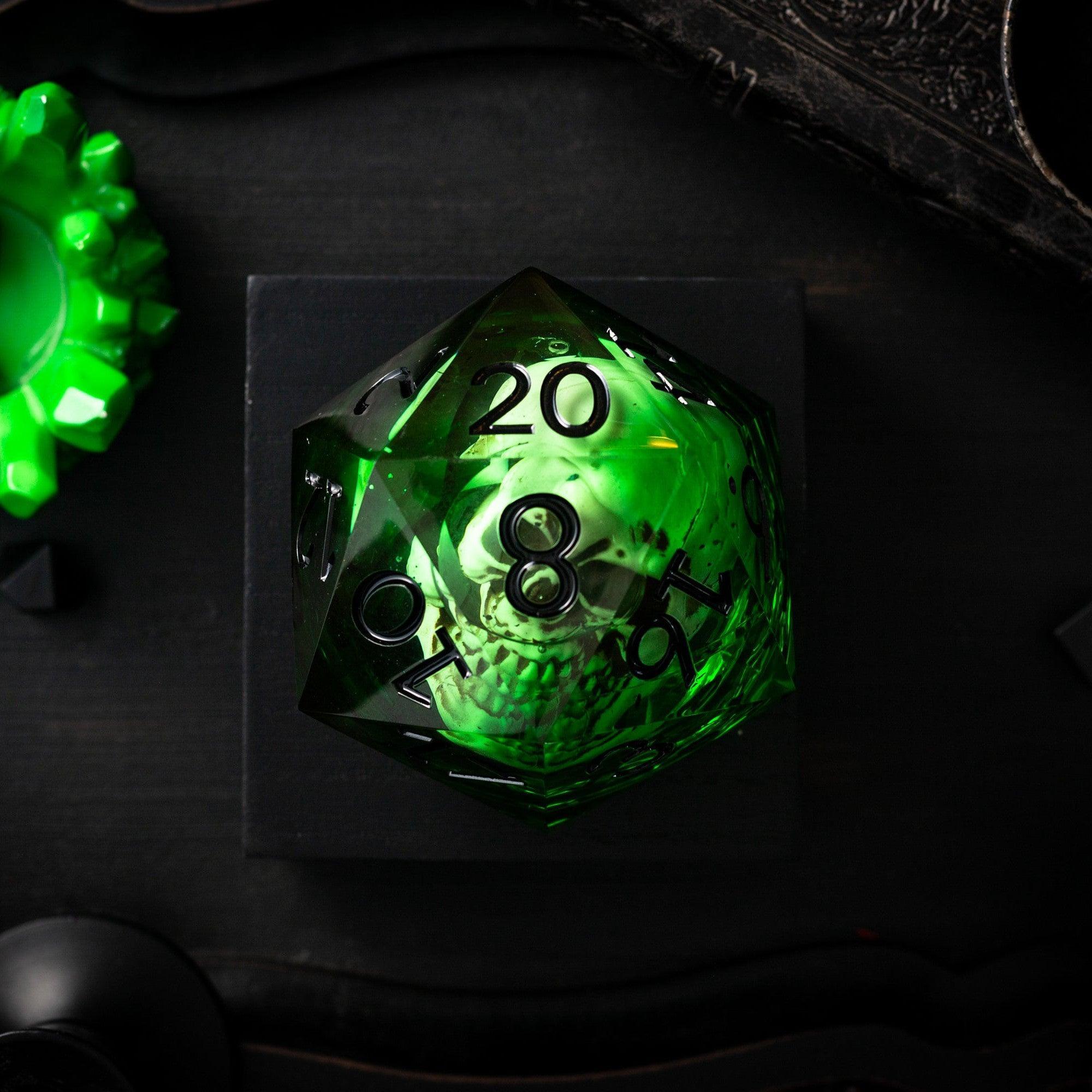 95MM Green Skull Liquid Core D20 Resin Dice for Gaming
